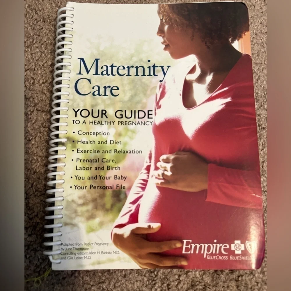 Pregnancy book bundle what to expect / eat when you’re expecting &maternity care